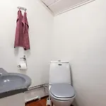 Santa's Closest Neighbor *