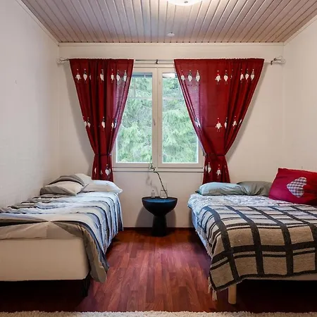 Santa's Closest Neighbor