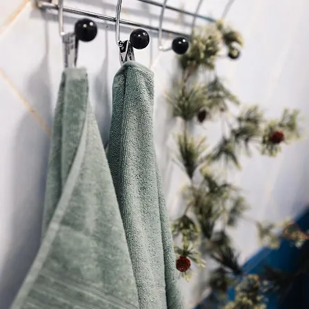 Santa's Closest Neighbor