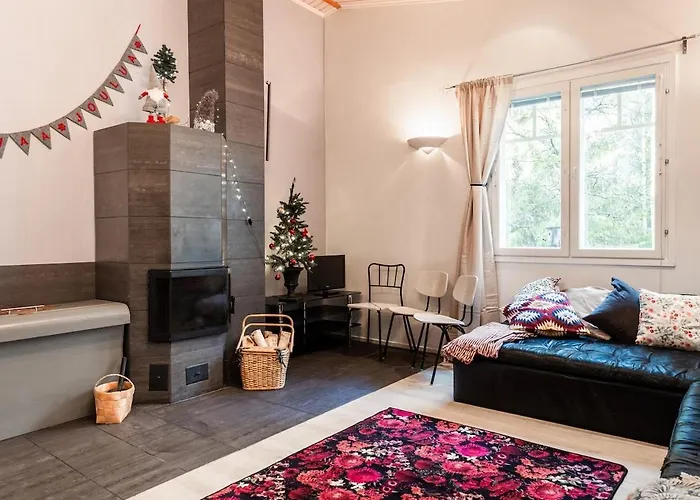 Huvilat Santa's Closest Neighbor *