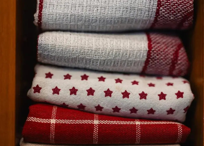 Huvilat Santa's Closest Neighbor